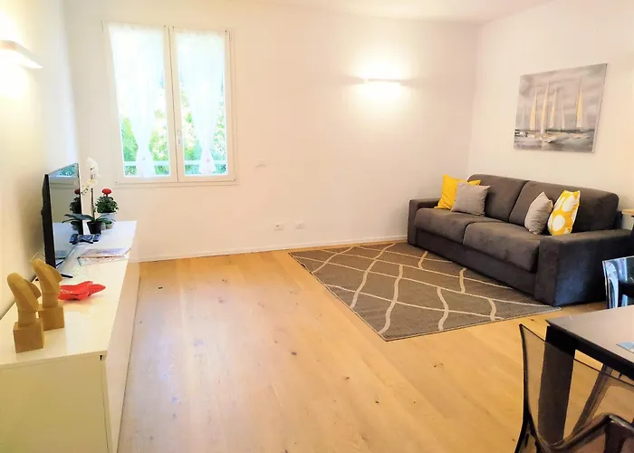 Apartment Lola Levanto