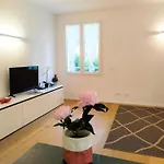 Lola Апартаменты