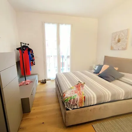 Lola Apartman *